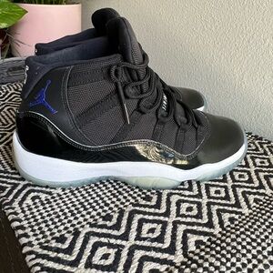 Retro 11 space jam Jordan Brand new 6Y or 7.5 women